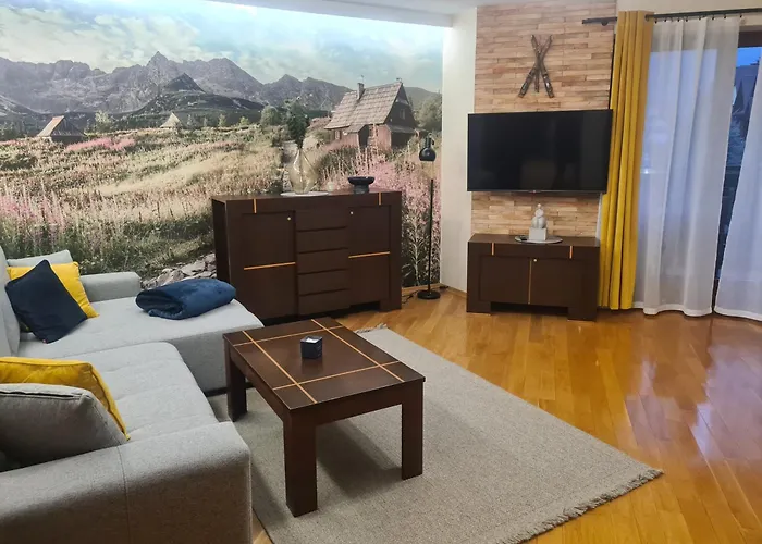 Apartament Maki