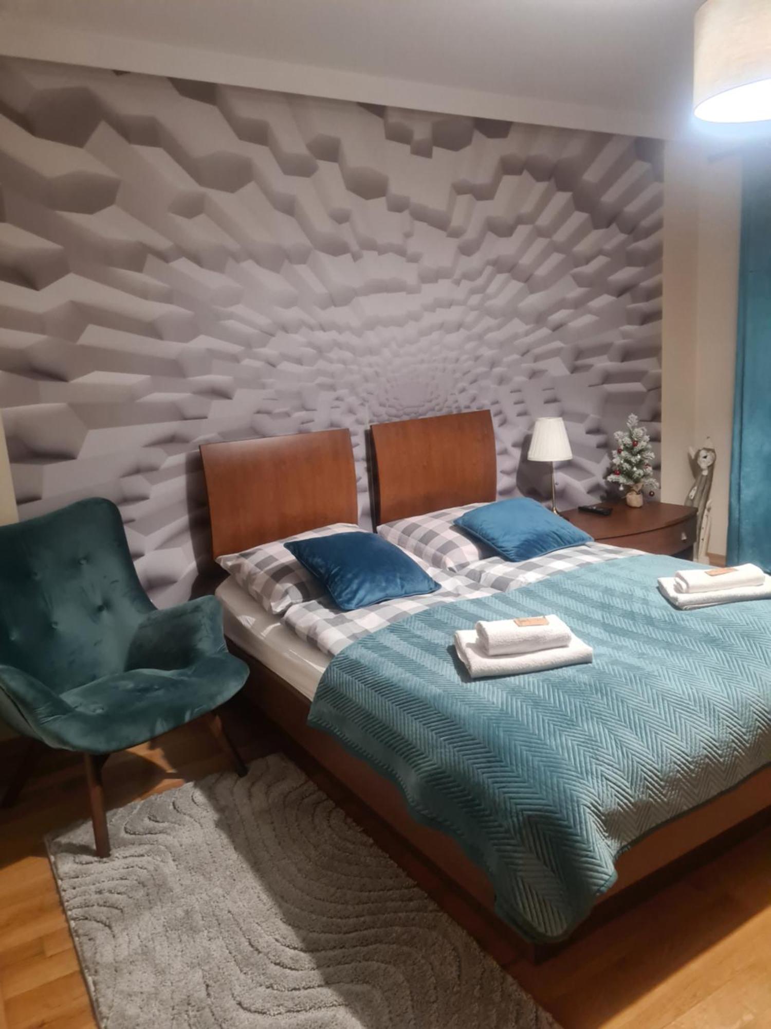 Apartment Maki *